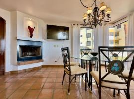 Puerto Nuevo Surf Villa Margarita 2BR with pool, hotel v destinaci Raulis