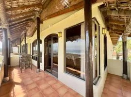 Puerto Nuevo Surf Villa del Cielo 2BR with pool