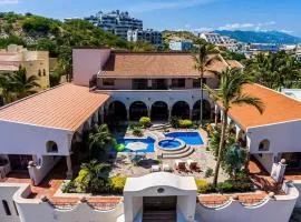 Elegant Hacienda Villa for 20, Ocean Views, Pool
