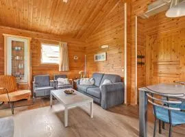 Fins Chalet op vakantiepark met zwembad