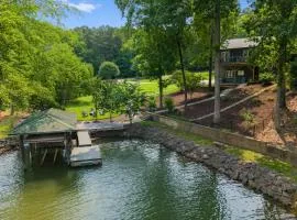 Coves End by AvantStay Dock Game Room Fire Pit Forest Views