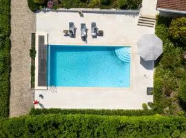 HostWise - Modern Villa & Shared Pool in Paredes