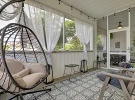 4 Bedroom modern condo with community pool