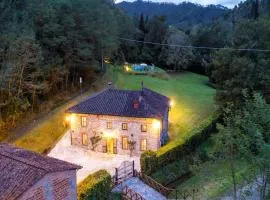 Villa in Lucca with Private Pool