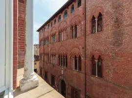 Apartment in Lucca near Guinigi Tower