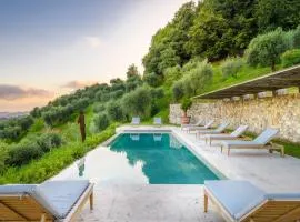 10 bedroom luxury villa in Lucca