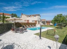 Four-Bedroom Apartment In Nova Vas