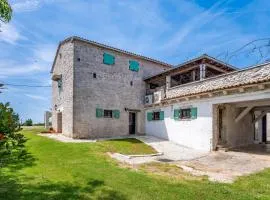 Nice Home In Pazin With Wifi
