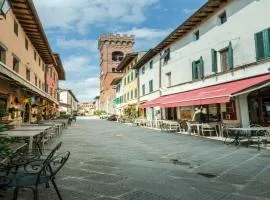 Apartment in Montecarlo near Wine Region