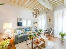 Apartment in Montecarlo near Wine Region