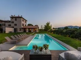 Villa in Tuscany near Pisa with Pool