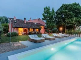 Villa in Tuscany with Private Pool and Charm