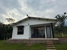 Cabaña moderna en Restrepo Meta