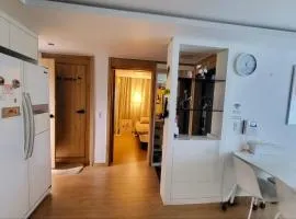 HONGDAE t HOUSE