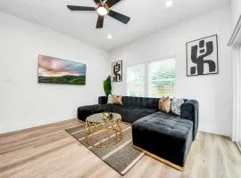 The Brandōn - Sleeps 8 - Garage - Near Medical Center & NRG