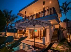 Private Villa with Pool, Bathtub, Rice Field & Jungle Views