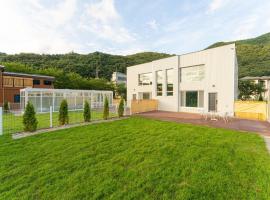 Yangsan Yeonhuijae Pet-friendlyPool Villa, hotell i Yangsan