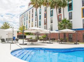 Hampton by Hilton Saltillo, hotel en Saltillo