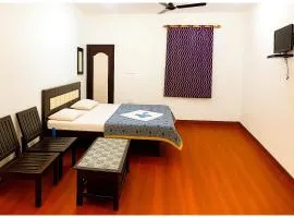 A PREMIUM HOTEL MADHU ! PALACE - Near Katra Bus Stand & 11 km from VAISHNO DHAM - With #restaurant #parking #freewifi #roomservice facilities - Best Hotel In Katra
