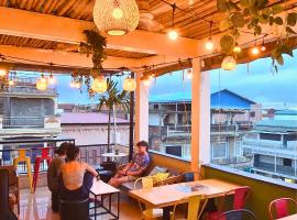 THE PLACE Hostel Battambang, hotel v destinaci Battambang