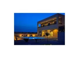 Stunning Home In Pirovac