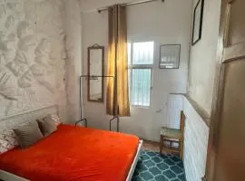 Habitación con salón