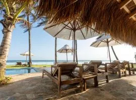 KUKI BEACH - Beachfront Villa in Ahangama