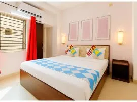 LUXURY GUEST HOUSE SUDARSHAN VILLA - Near Bus Stop & Ruby Hospital - Only Indians Allowed - #RoomService #Parking #wifi - Fully Air Conditioning Hotel In Kolkata