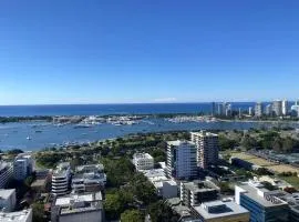 Harbor Nest Southport CBD 2B APT