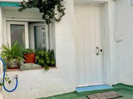 Rosa de los Vientos - Little Blue Hause