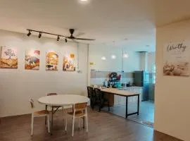 5 Loaves & 2 Fishes Roomstay Opposite GH