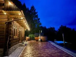 Willa z widokiem na góry i jezioro - prywatny basen, sauna, balia