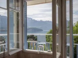 Venez Chez Vous La Maison Bleue