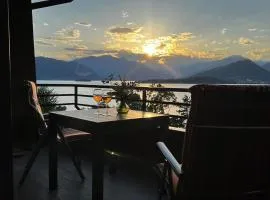 New Cozy Stay with Lakeview