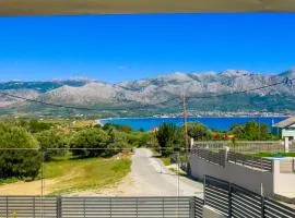 Kallisti Apartment