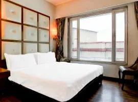Townhouse Oak Ahmedabad Junction