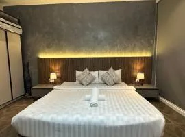 Scarletz Suites KLCC Deluxe Room