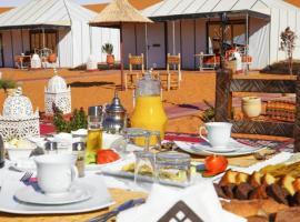 Outdoor luxury camp, hotel v destinaci Merzouga
