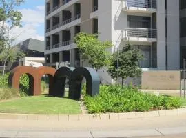 Menlyn Maine Luxury Apartment
