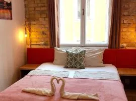 GoodMo Budapest Smart Rooms