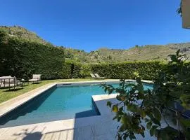 Villa Almond