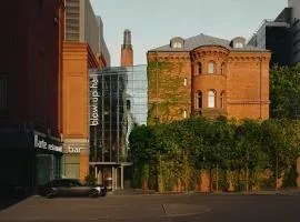 Hotel Blow Up Hall