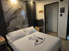 Hotel Centrica Del Palo 45