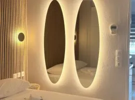 The Luxe Spot