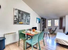"Le Transversal 3" -Garage privé optionnel -Centre historique-Plages à 21km !