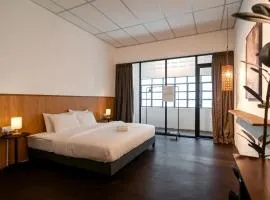 Aayu Chowrasta - 3 mins walk to Penang Road Chendul