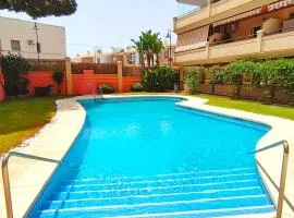 Apartamento nuevo con parking y piscina gratis