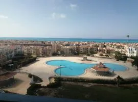 شاليه للعائلات فقط علي حمام السباحه قريه اللوتس