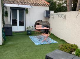 Le cocon, hotel v destinaci Vias