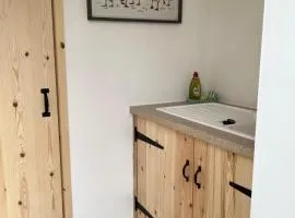 Robins rest